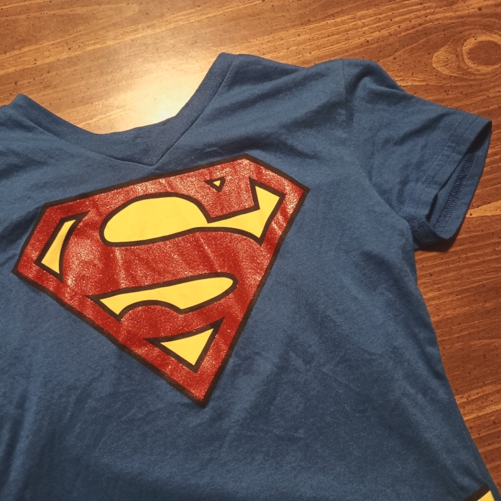 SUPERGIRL T-SHIRT WITH CAPE - Small // Cosplay Costume Tee Shirt DC Comics Hero - Picture 4 of 14
